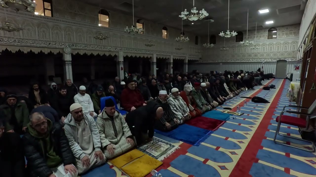 RÉVEILLE-TOI POUR SALAT AL-FAJR 🤍 ALLAH T’ATTEND-SOURATE LUQMAN (22)-SOURATE AS-SAJDA (10)