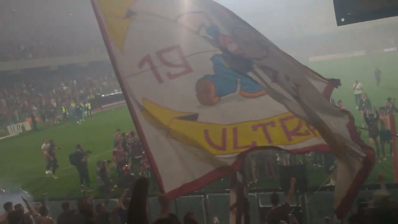 Salernitana salvA curva sud Siberiano in festa 🥳