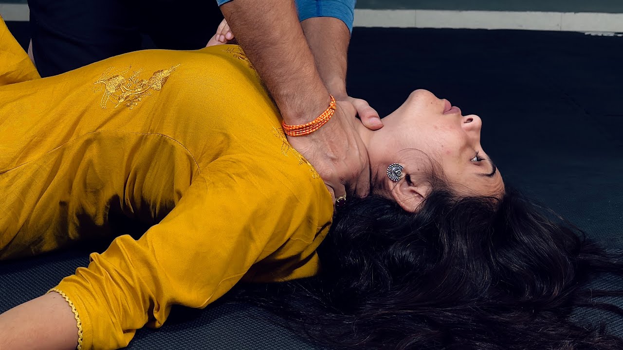 How to Escape a Choke Hold on the Ground | Women’s Self Defense