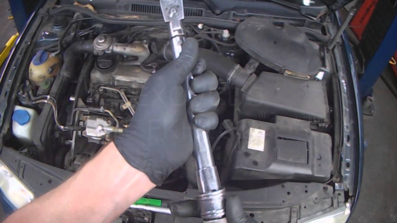 VW A4: 1.9L ALH TDI Pump Timing Checking / Adjusting