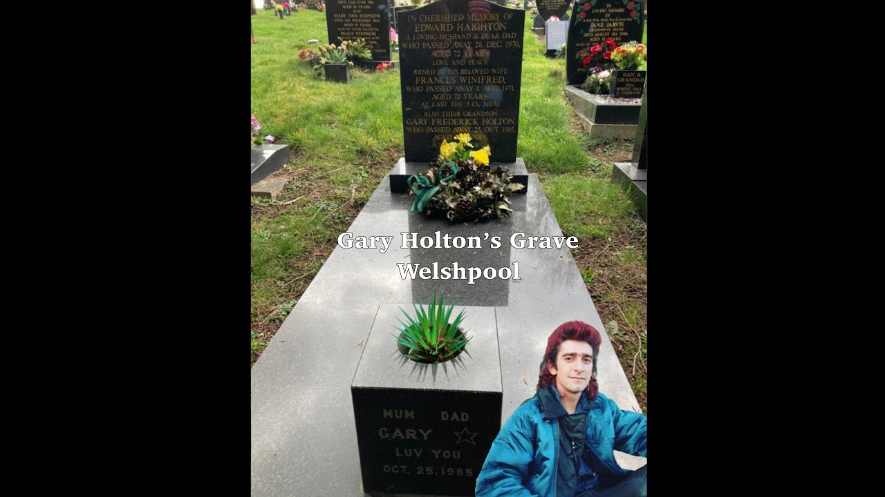 Gary Holton - Visiting the grave of the star of Auf Wiedersehen, Pet, Heavy Metal Kids, Quadrophenia