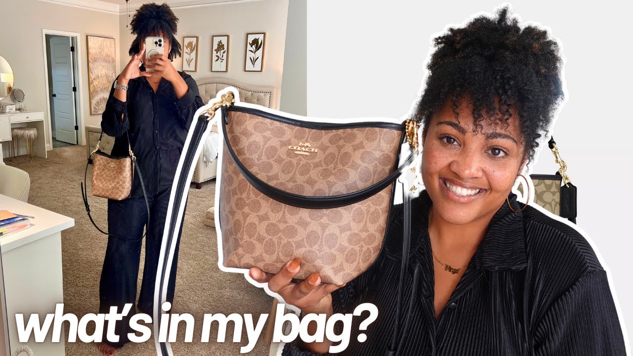 What’s In My Bag!? City Bucket Bag In Signature Canvas by Coach (Outlet) 👜