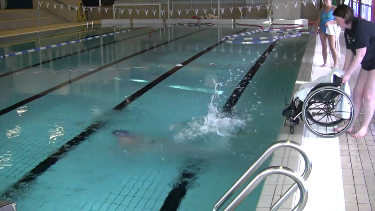Hjelpemidler Stup fra rullestol