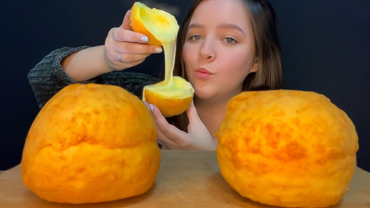 ASMR BOLAS GIGANTES DE QUEIJO *COM MUITO QUEIJO* MUKBANG BRASIL | CAMILE ASMR