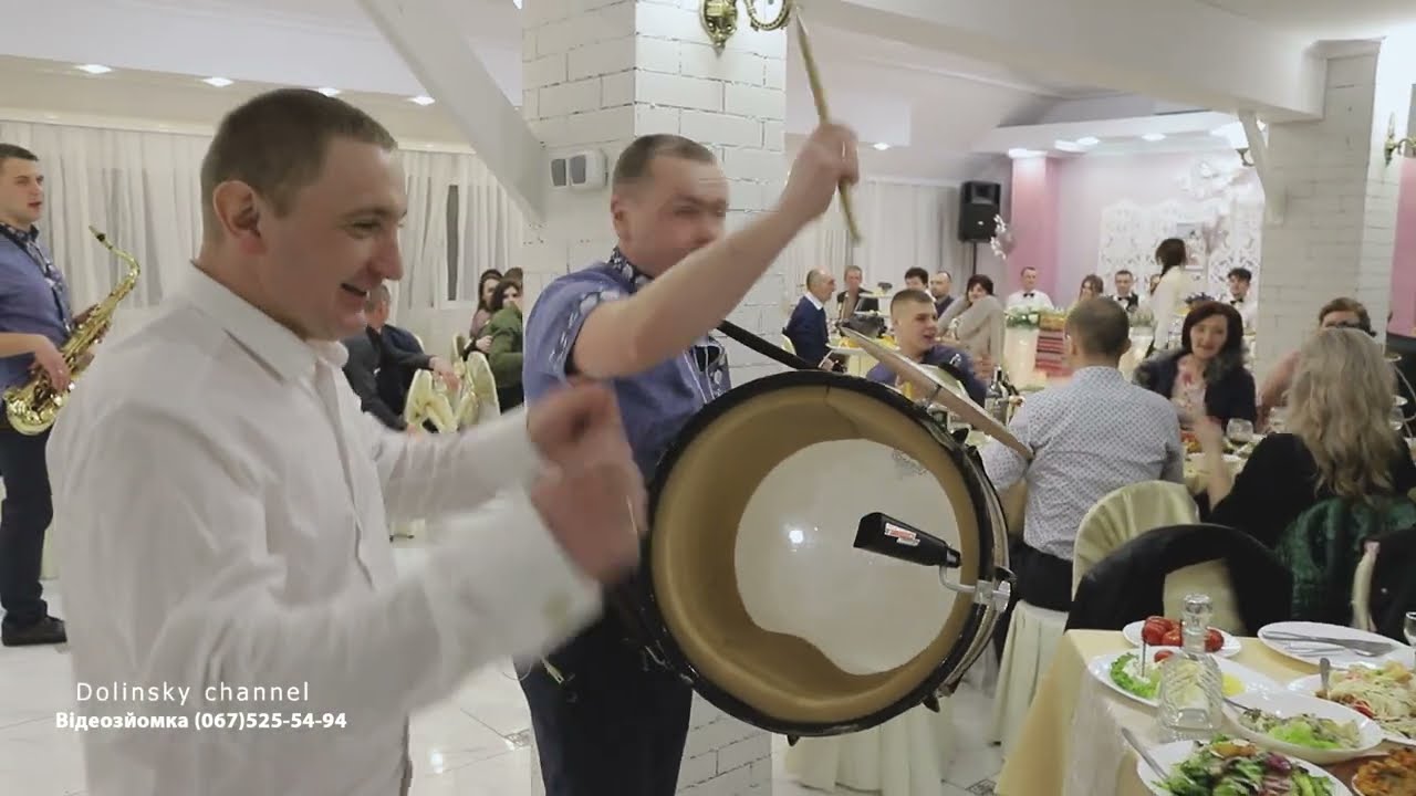 Весілля 2021.В саду гуляла.Розпрягайте хлопці коней.Два дубки гурт Максимум