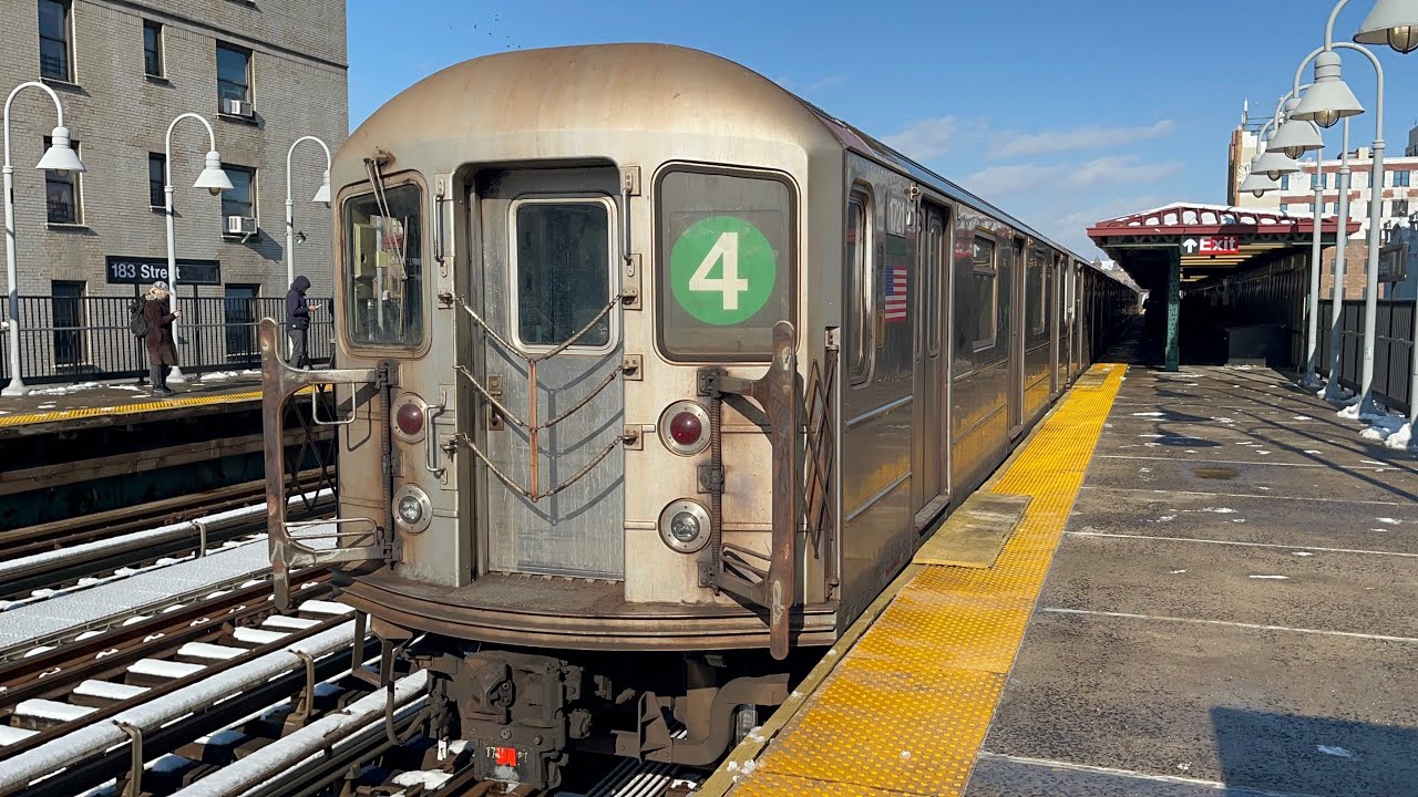 IRT Jerome Ave Line: Manhattan and Woodlawn bound (4) Trains @ 183rd Street (R62A, R142, R142A)