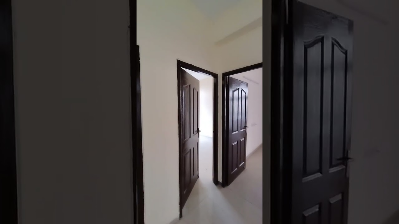 2 bhk cloud 9 vaishali call 9990920190 9718606918 #realestate #investment #2bhkflatindelhincr 