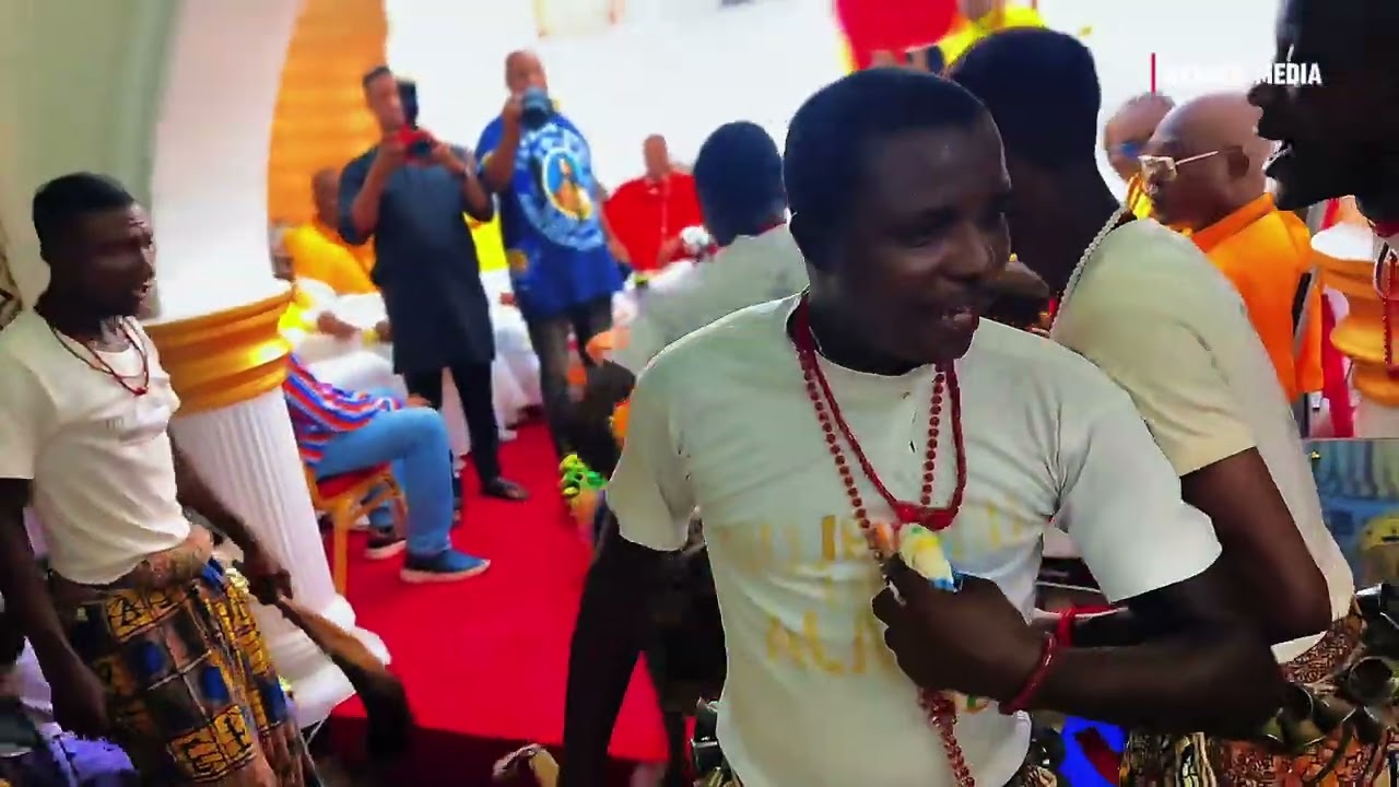 UDU  COUNCIL OF CHIEFS PAYS  HOMAGE TO HRM OKPORUA 1 OVIE OF UDU KINGDOM