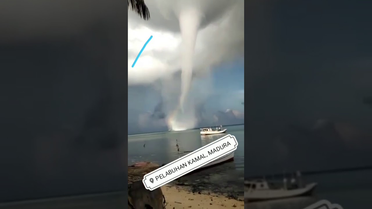 Video amatir puting beliung suramadu madura #infoviralday #viralday #viralhariini #putingbeliungsura