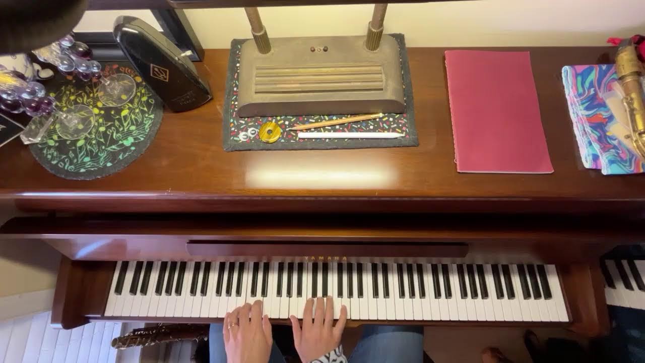piano-cam nov. 12, 24: tuesday's at the bench!