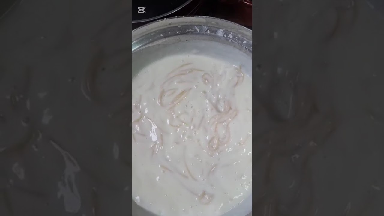 صنية  المكرونة القشطة باللبن(العزيزية ) طعامه#ماماسهام 