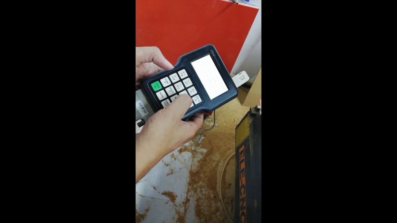 طريقة استخدام كنترول الهاند في مكائن سي ان سي راوتر الدرس الثاني