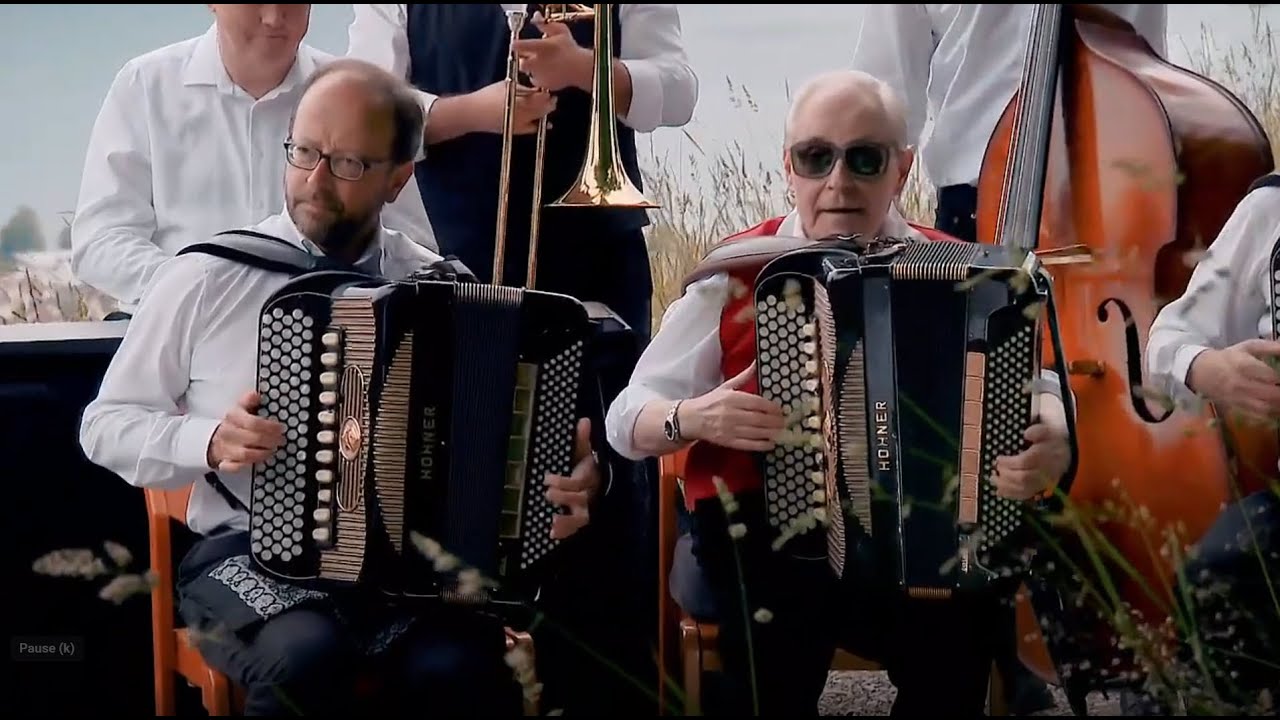 Blick uf es Läbe voll Musig Potpourri René Wicki arr. Dani Häusler, Innerschwyzer Ländler Stärnstund
