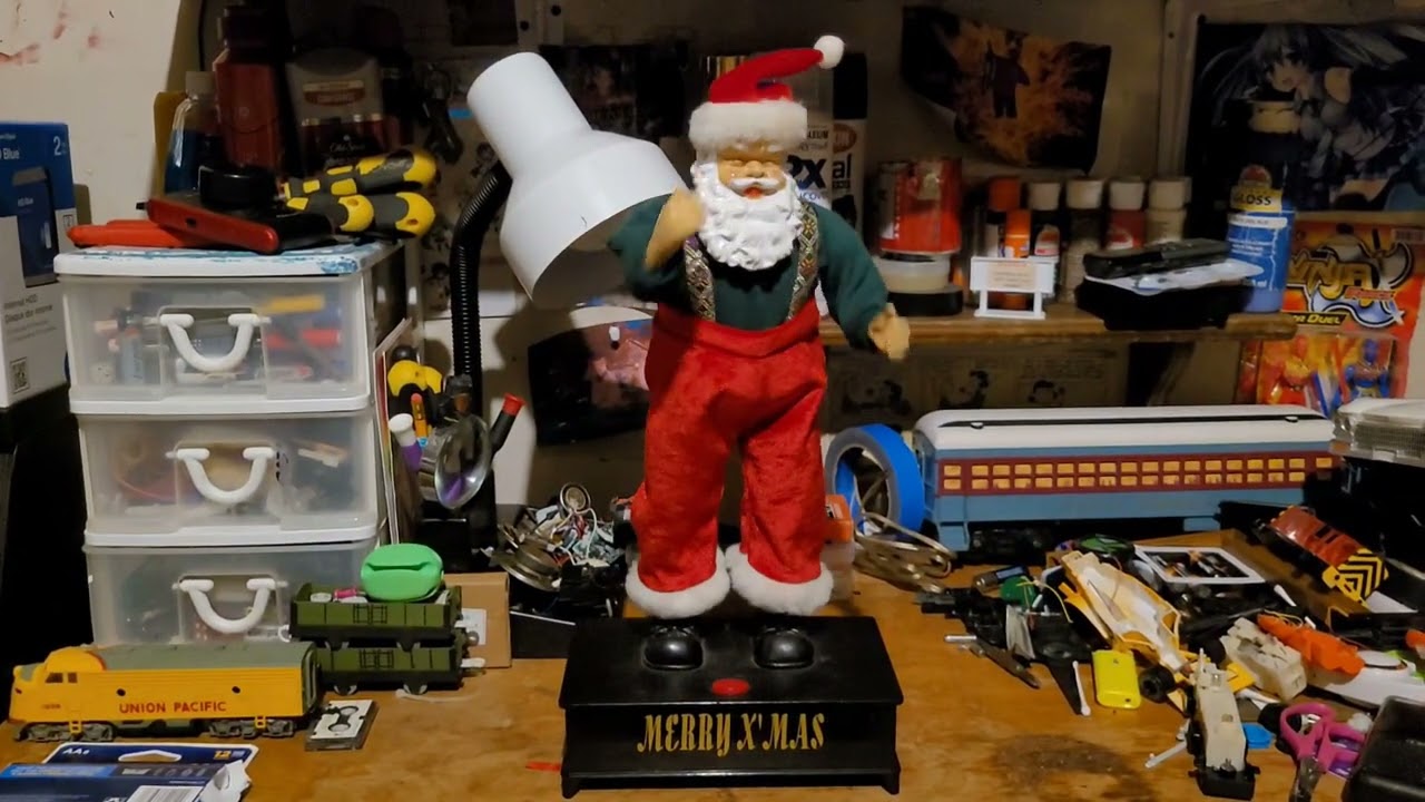 (YL/Yongle Toys) Action Santa (Come on Santa) (Uncommon)