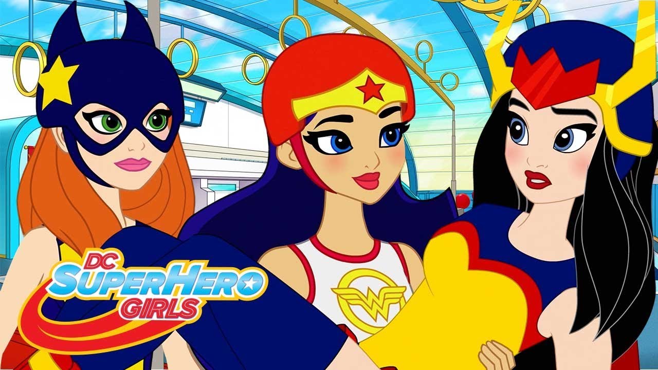 La voltereta | Un enredo en patines | DC Super Hero Girls Latino America