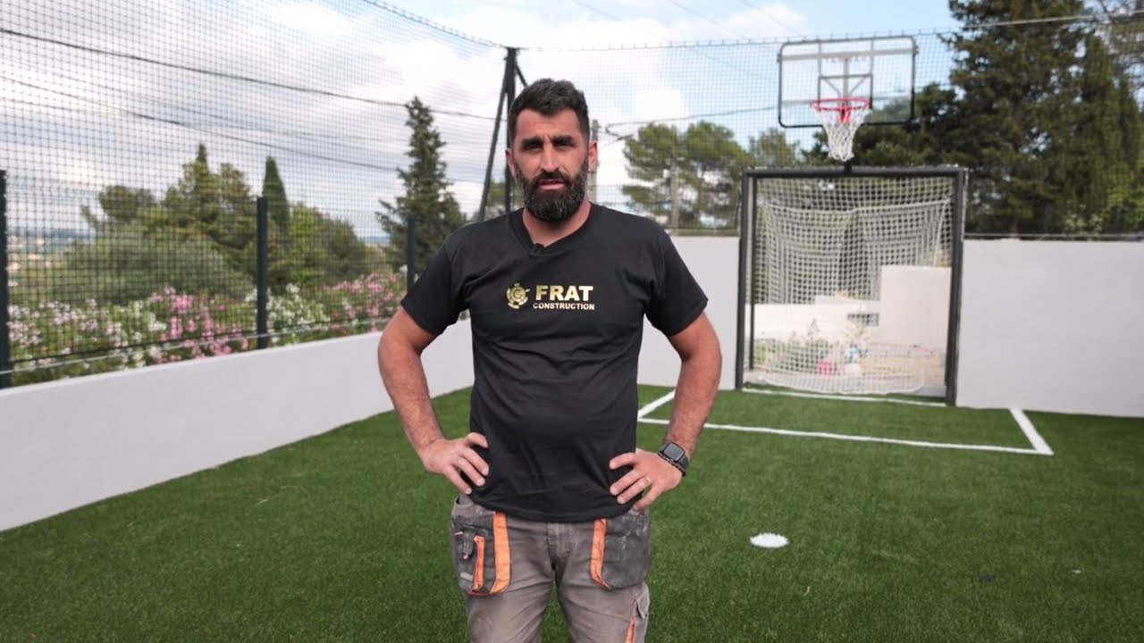 R&eacute;alisation d'un terrain de foot &agrave; Peymeinade avec notre partenaire Frat Construction