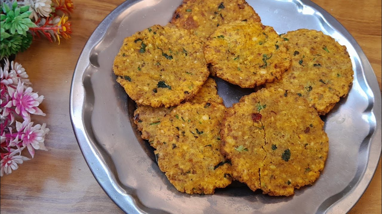 काले चने से 10 मिनट में बनाए चटपटी कुरकुरी मसाला पापड़ी || kale chane ki masala papadi || nastha 