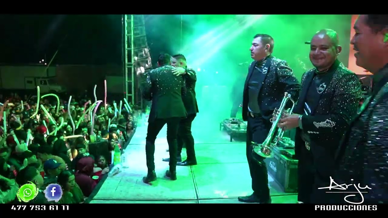 Banda Pequeños Musical en los XV Años de Aileen Soto