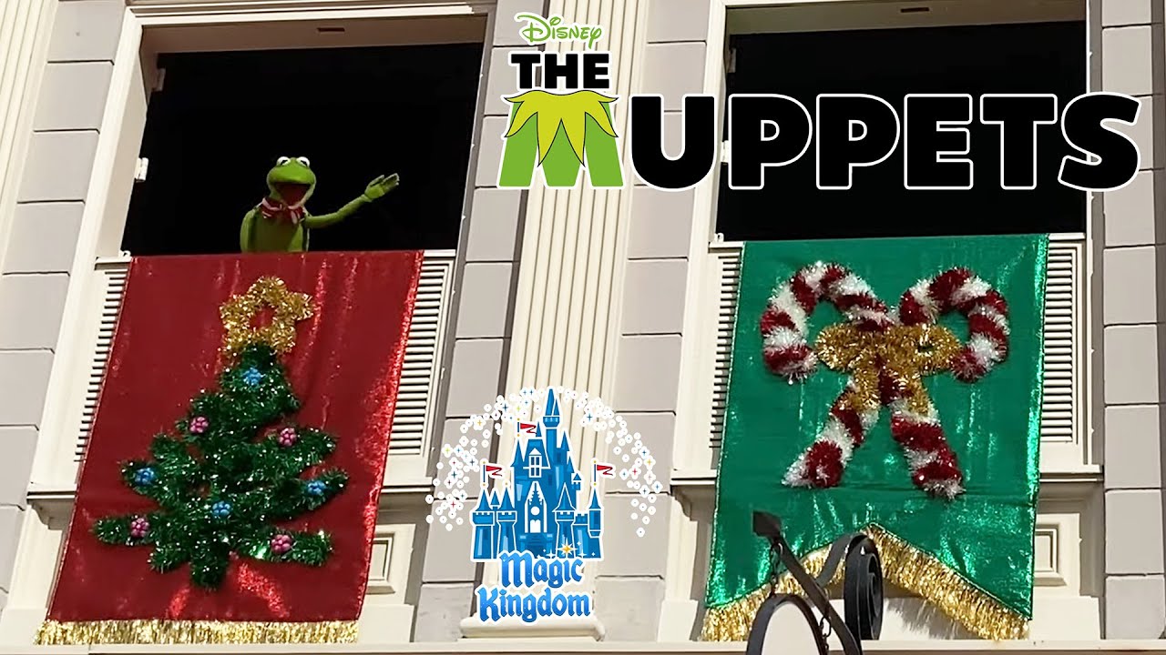 Muppets Christmas Surprise In Liberty Square - Magic Kingdom