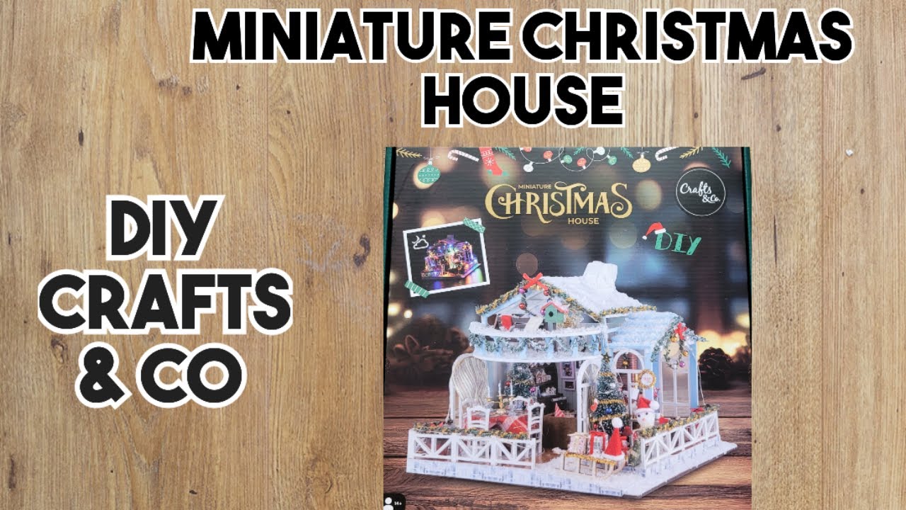 DIY Crafts und Co - Miniature Christmas House