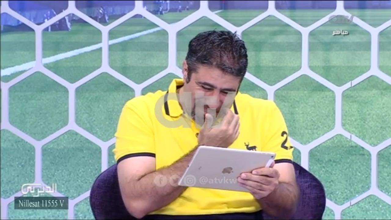 محمد كرم يُدخل رواد الديربي بموجة ضحك بعد اجابته على سؤال 