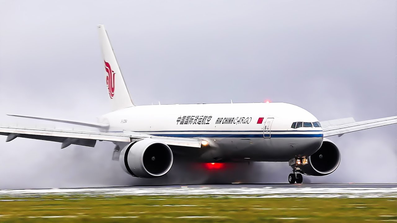 Ultimate, Powerful Thrust reverse 10mins @ a Wet Polderbaan runway