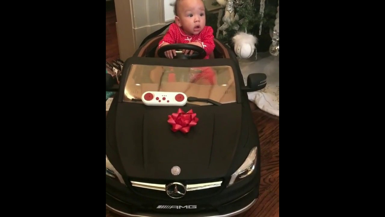 #HeiressHarris crashes car! Newborn baby drives car in house on Christmas! Daughter of #TI & 3TINYY
