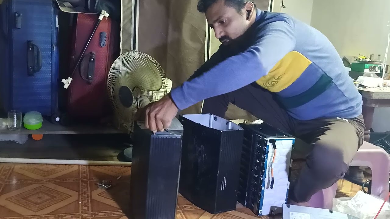 REVOLT BATTERY INSIDE AND BMS REPERING PART 1
