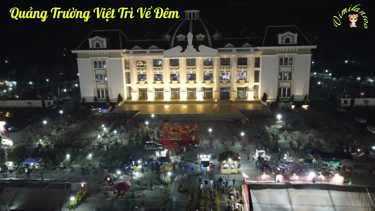 Quảng Trường Việt Trì Về Đêm