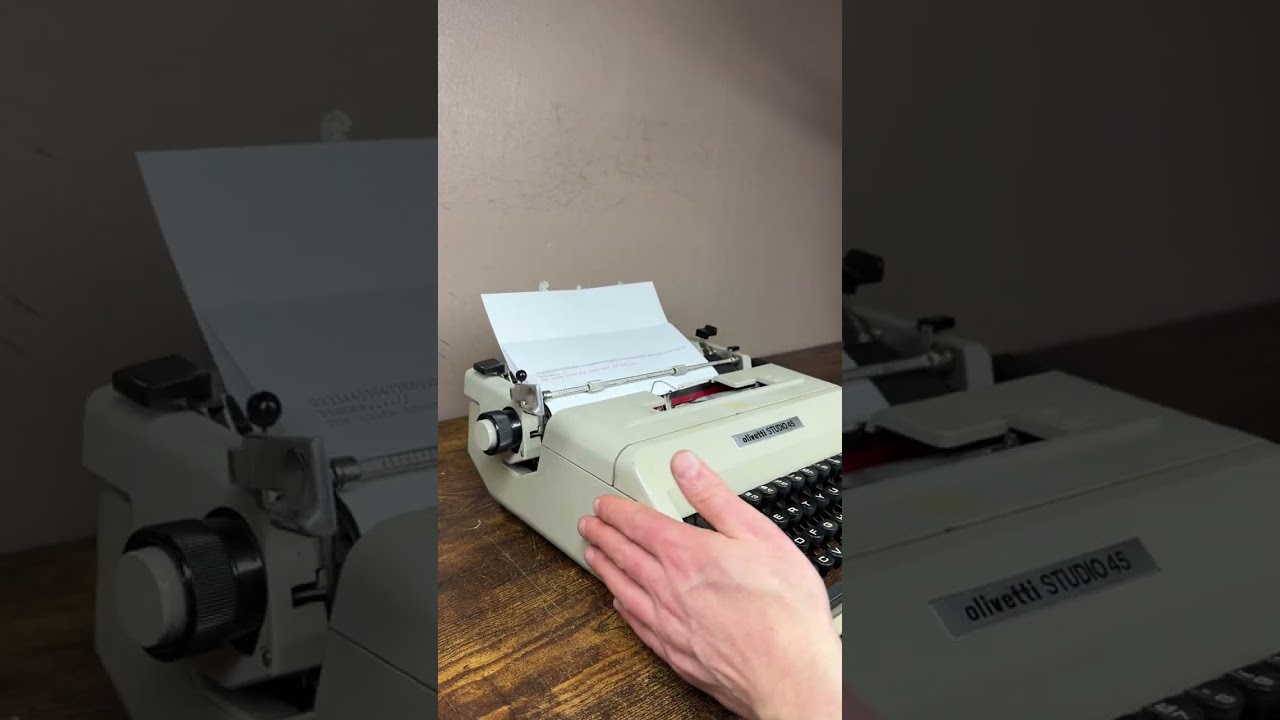Как использовать все функции винтажной портативной пишущей машинки Olivetti Studio 45 1973 года в...