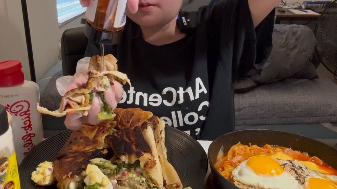 대왕 튀긴부리또 치미창가, 불닭계치 먹방 fried burrito, cheesy buldak ramen mukbang