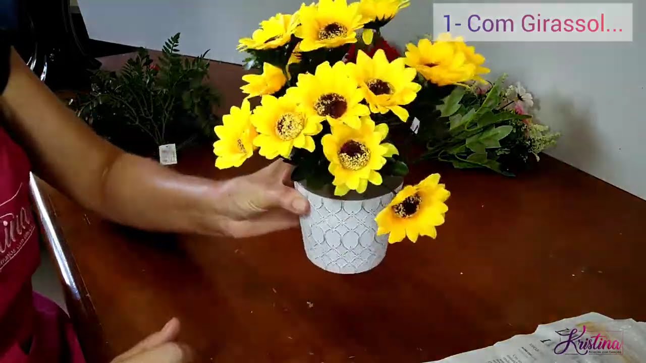 Como Fazer Arranjos com Flores Artificiais - Cinco Ideias Para Mini Arranjo