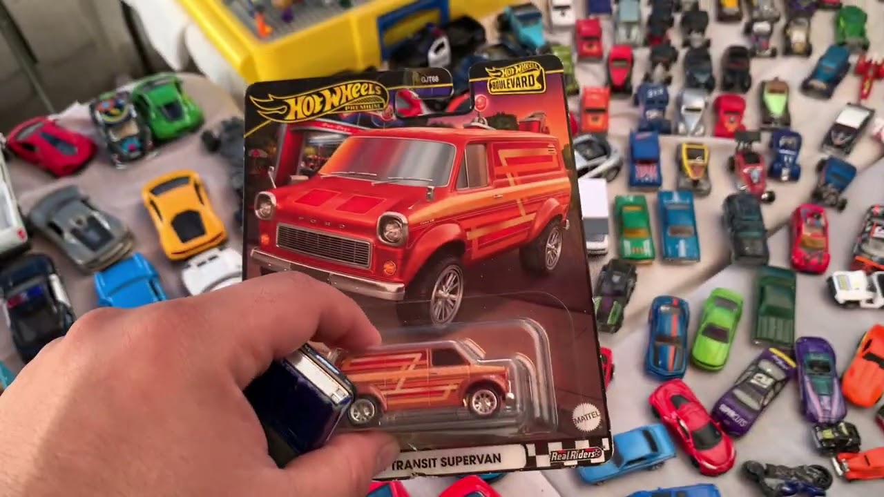 Joyitas de tianguis 37 siguen los premium y los silver hot wheels  excelente cacería