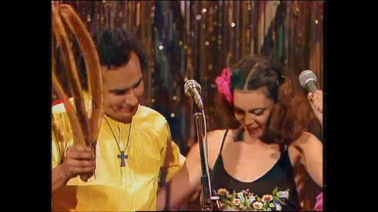 Carlos Mejia Godoy y los de Palacagüina con Elsa Baeza - El Cristo de Palacagüina HD (Alta Calidad)