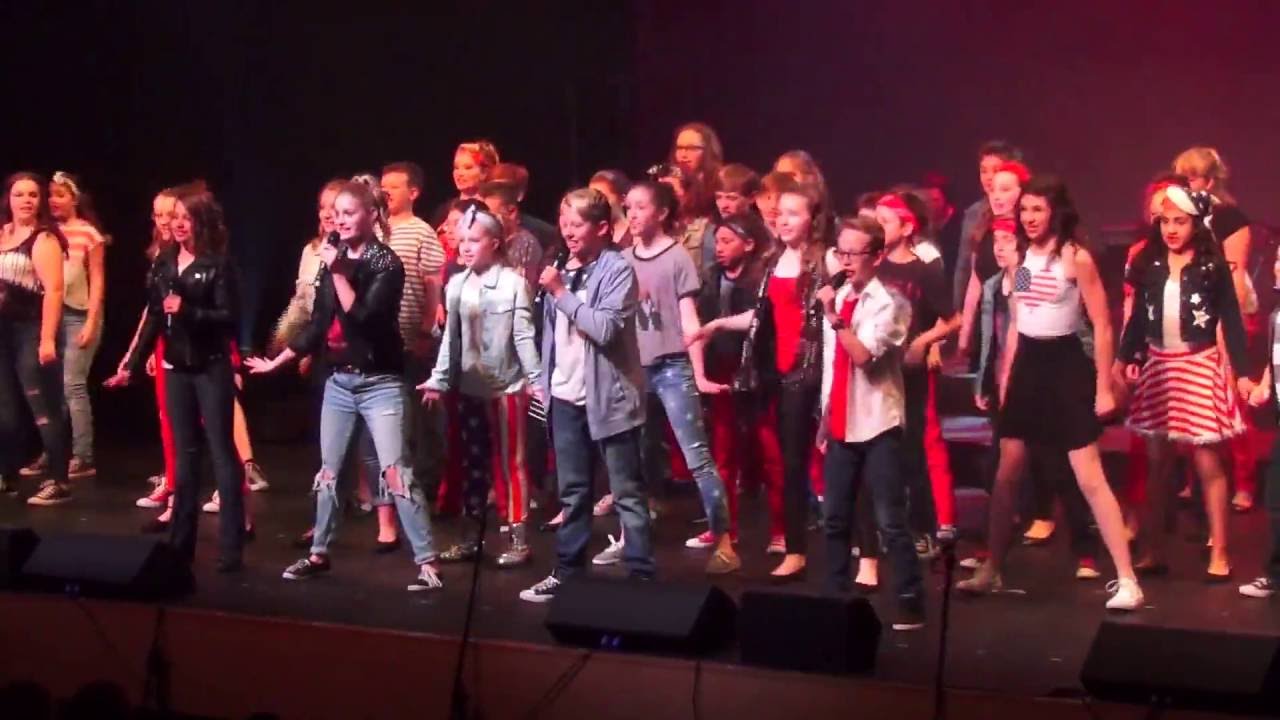 KW Glee - I'm A Believer (The Monkees)