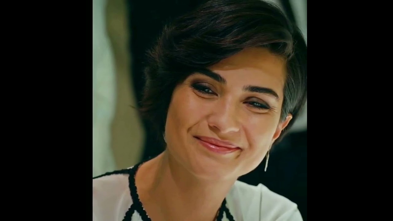 Tuba Büyüküstün 💛 Melekler Seni Bana Yazmış