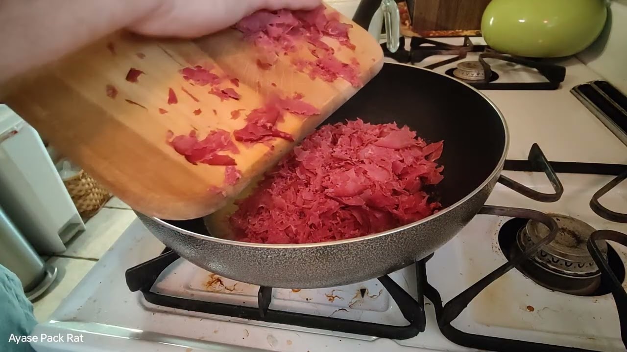 Ayase shares how to make Creamed Dried  Beef