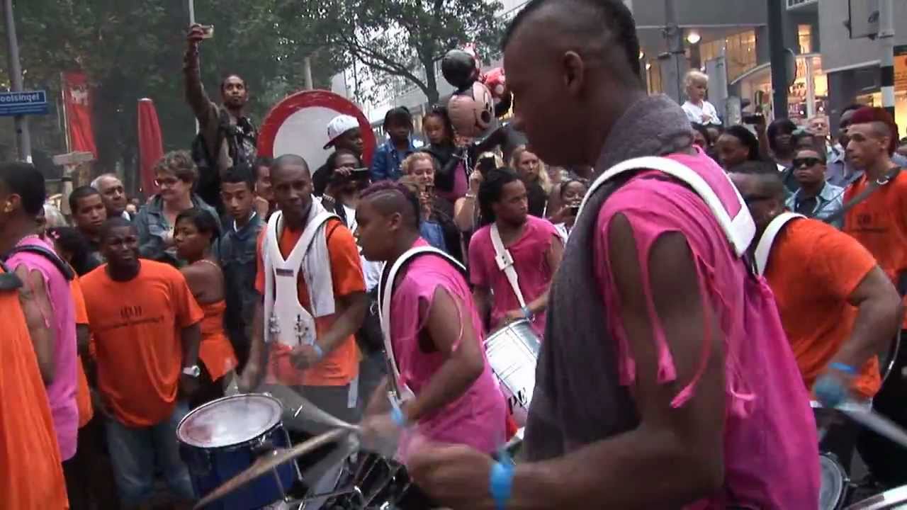 The Battle of the Drums - Zomer Carnaval 2012 Rotterdam (HD)