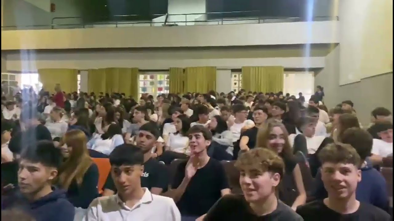 Nunca Más. Presentación en el Colegio San Cayetano. La Plata