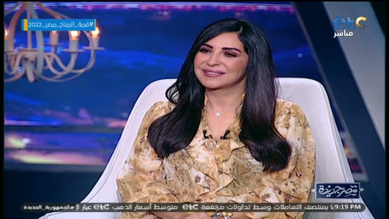 بيهاجم مطربي المهرجانات وهو 