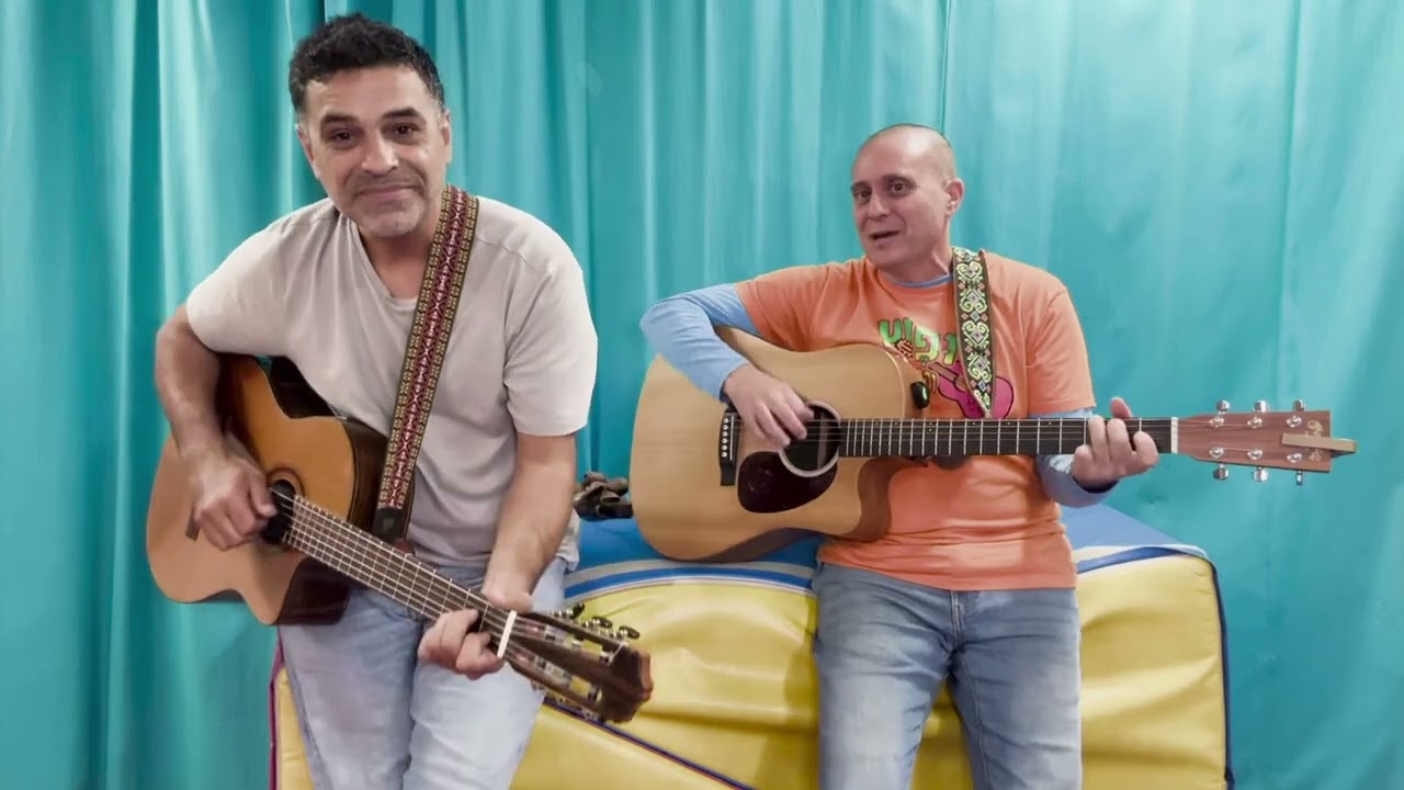 מחרוזת שירי חנוכה עם רופש ואורן