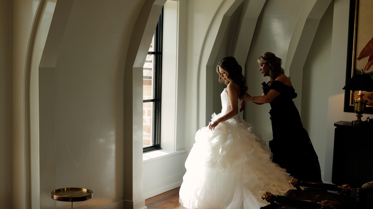 Red Berry Estate Wedding Film Texas | Luxury Wedding Videographer Texas | Vintage 16mm  Wedding