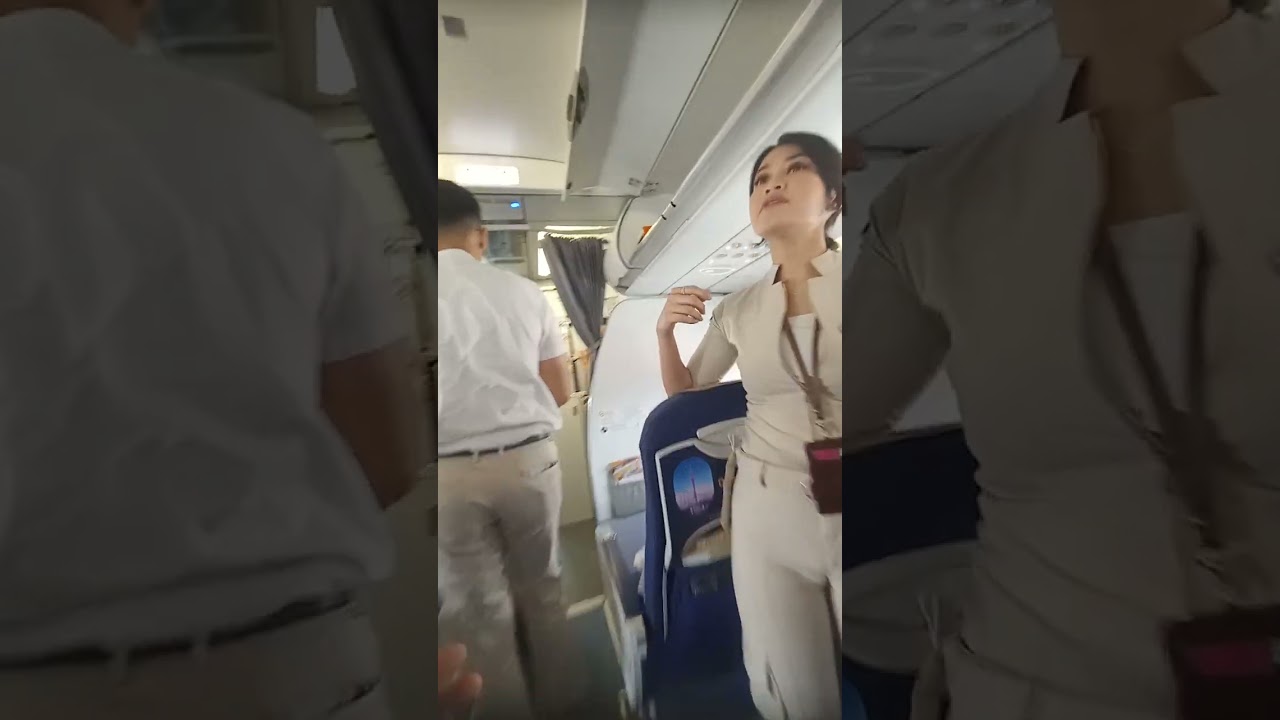 bikin gagal fokus at pramugari super air jet,AIRBUS,A320 #1MVIEWER,Jangan lupa subscribe,Like ,share