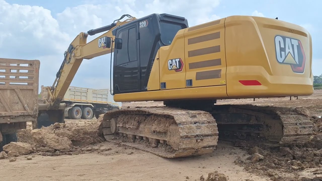 รีวิว CAT 320 NG แกะมาสี่พันกว่าชั่วโมงยังแจ๋ว งานขุดลอก พี่หลง FXZ360 ตั้งรับ excavator and truck