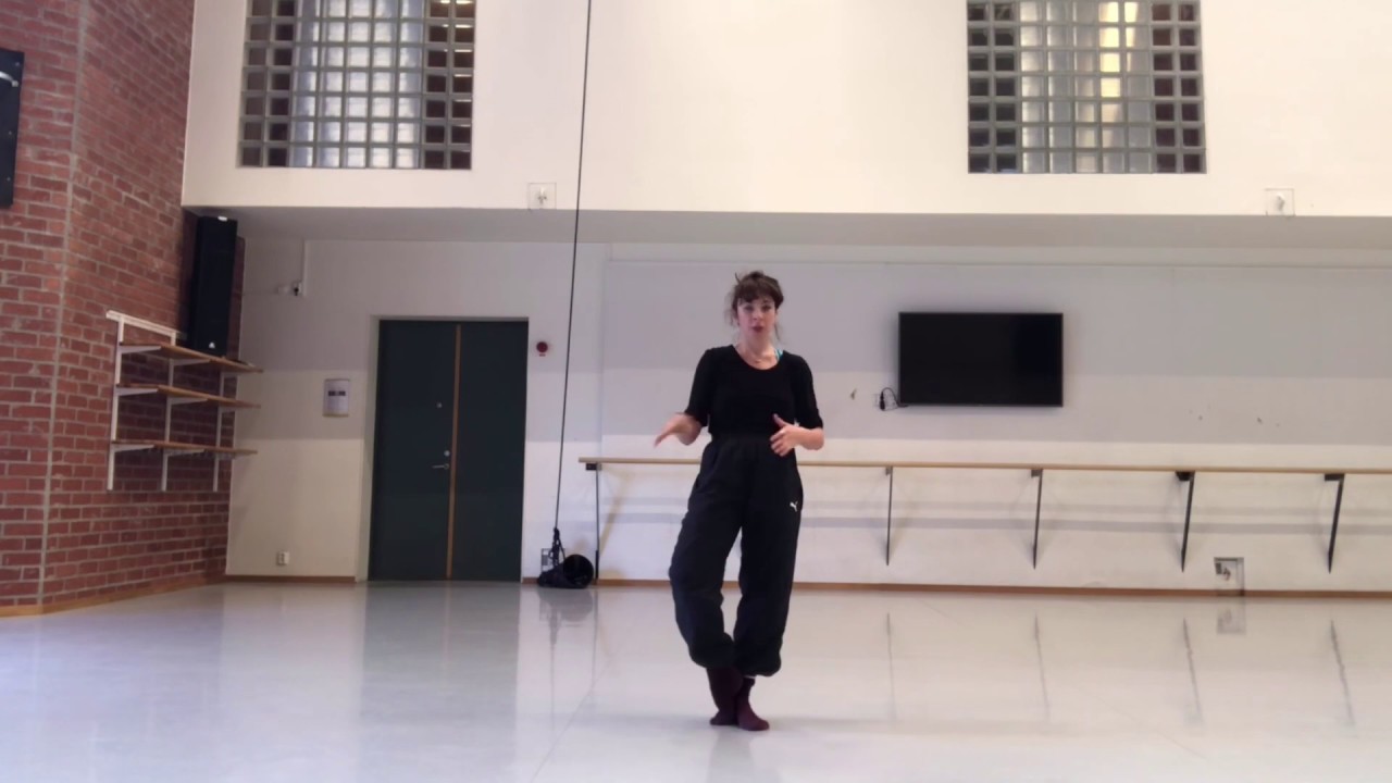 Quarantine Ballet. Saut&eacute;.small jumps