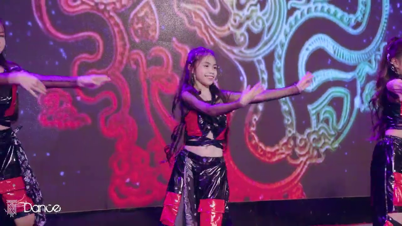mashup Gieo quẻ - dance by   pink girl