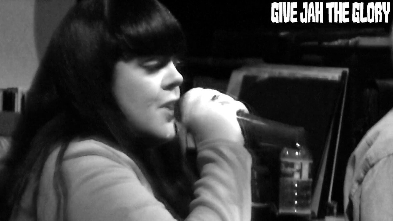 Give Jah The Glory 2015 - BLACKBOARD JUNGLE ft. AMELIA HARMONY ▶ 