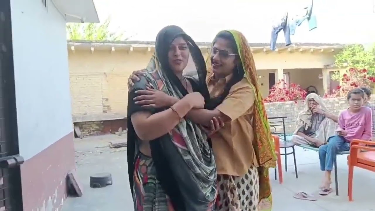 Hamari Amma Ne video mein bahut Sahyog Kara ,aap sab hamare you tube channel ko pyar de 😂❤️❤️