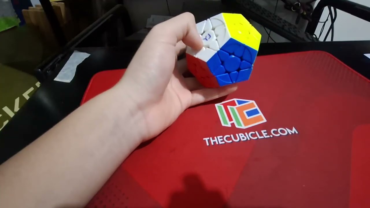 YJ YUHU V3 Megaminx Review 