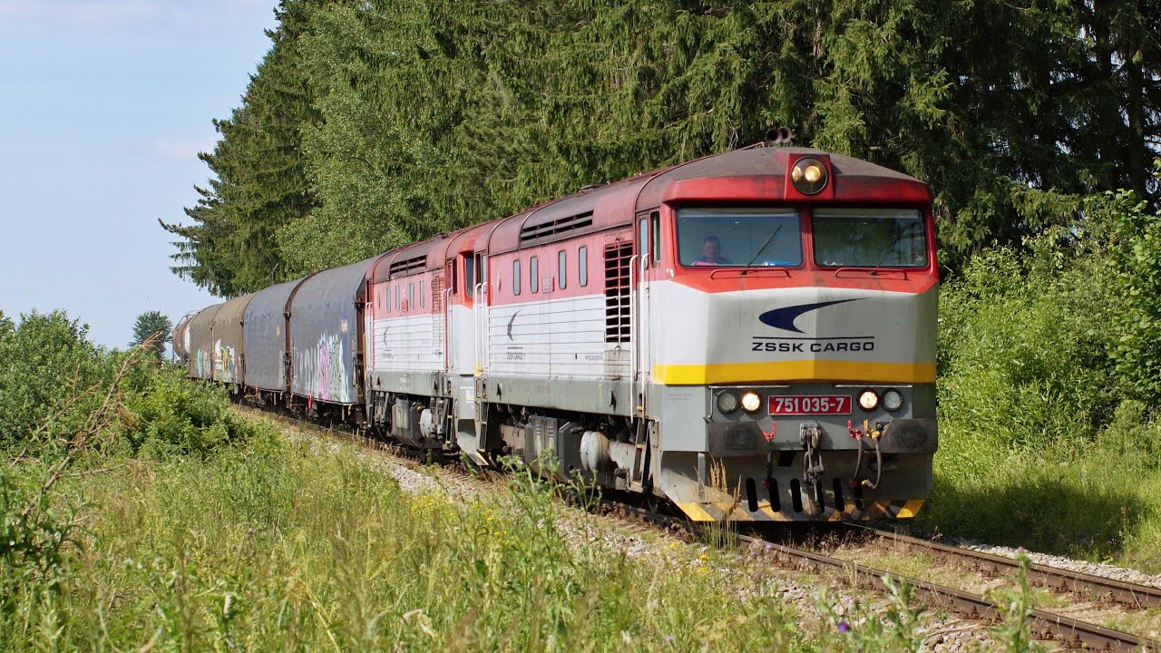 Vlaky Slovensko - ZSSKC 751.035 + 751.118 Pn 63820, Horn&aacute; &Scaron;tubňa